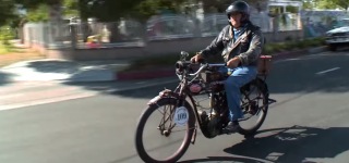 Jay Leno's Garage: 1912 Indian Single Motorcycle Is Gonna Amaze You with Its Ancient Beauty!