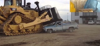 The Car Crusher! Huge Caterpillar D11T Bulldozer