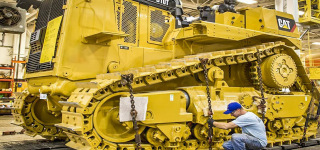 CAT Bulldozer And Komatsu Excavator Manufacturing & Assembling Process Technology