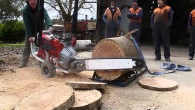 Australian V8 Chainsaw Powered by a Car Engine