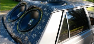 Down4Sound: Extraordinary Car Has Its Speaker Box On Top of It-Must See!!!