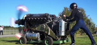 2490HP Rolls-Royce Liquid-Cooled V-12 Engine Runs Like a Monster