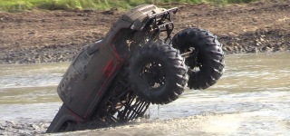Cummins Powered Truck Doing Mind-Blowing Wheelies in the Water!