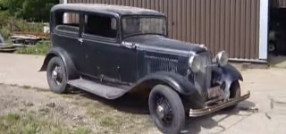 1932 Ford V8 Flathead Runs Almost Perfectly After Sitting in a Barn For a Half Century