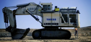 Top 5 World's Largest Mining Excavator Machines