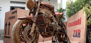 Restoration Kawasaki ZXR Motocycle Racing