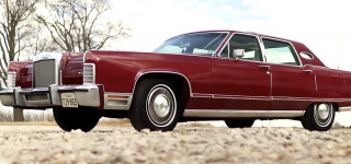 Abandoned 77 Lincoln Continental Rescued After 35 Years | Barn Find With 9000 Original Miles