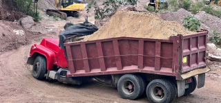 Pozzolan Mining I Heavy work, All the Dump Trucks are Overloaded